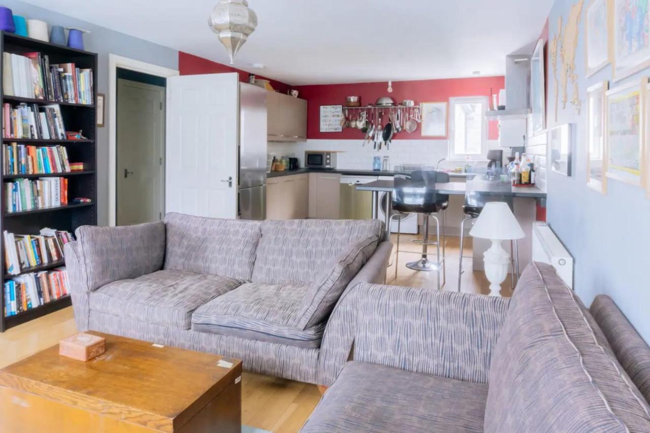 Stylish 3 Bedroom Apartment Near Hollyrood Park เอดินบะระ ภายนอก รูปภาพ