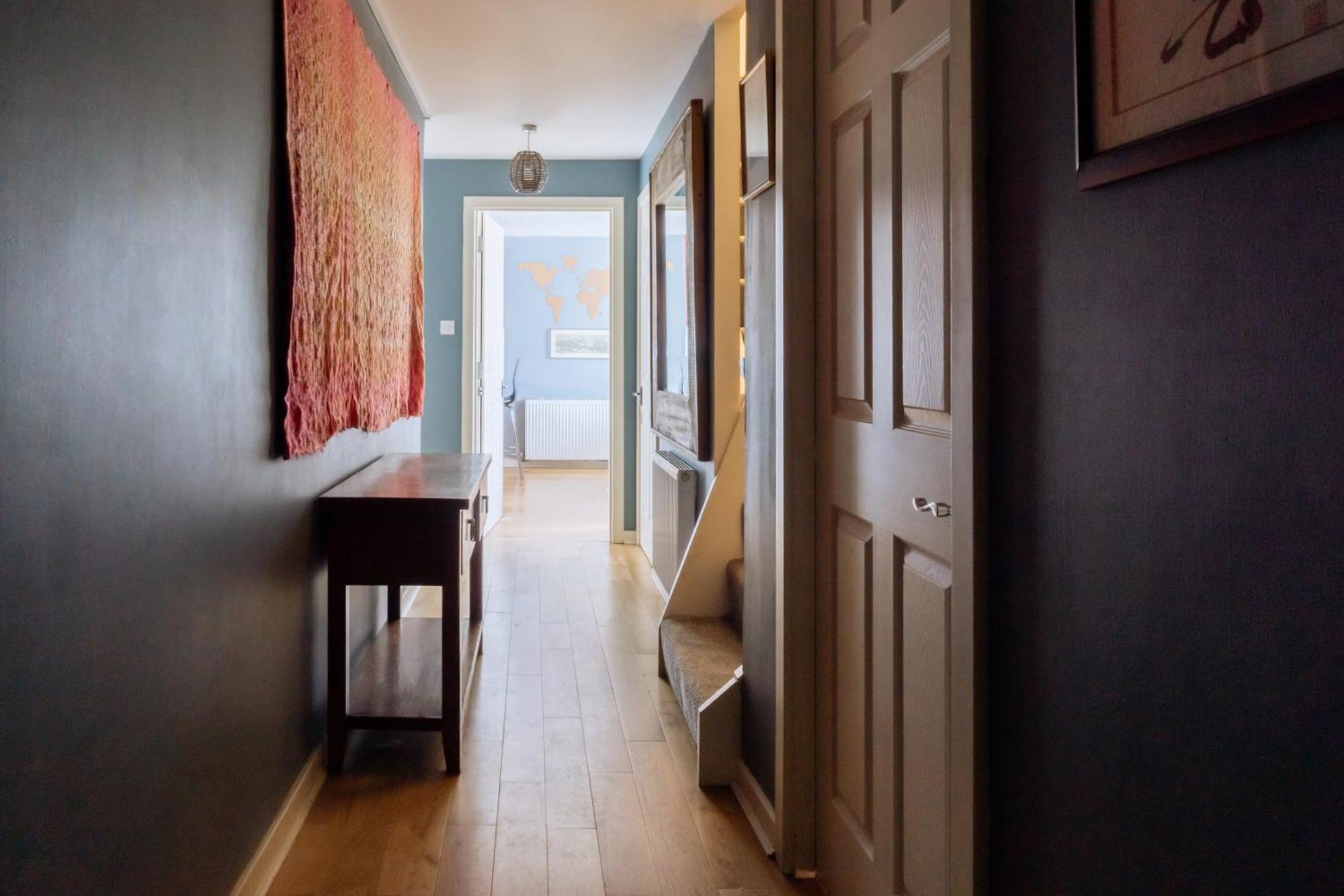 Stylish 3 Bedroom Apartment Near Hollyrood Park เอดินบะระ ภายนอก รูปภาพ