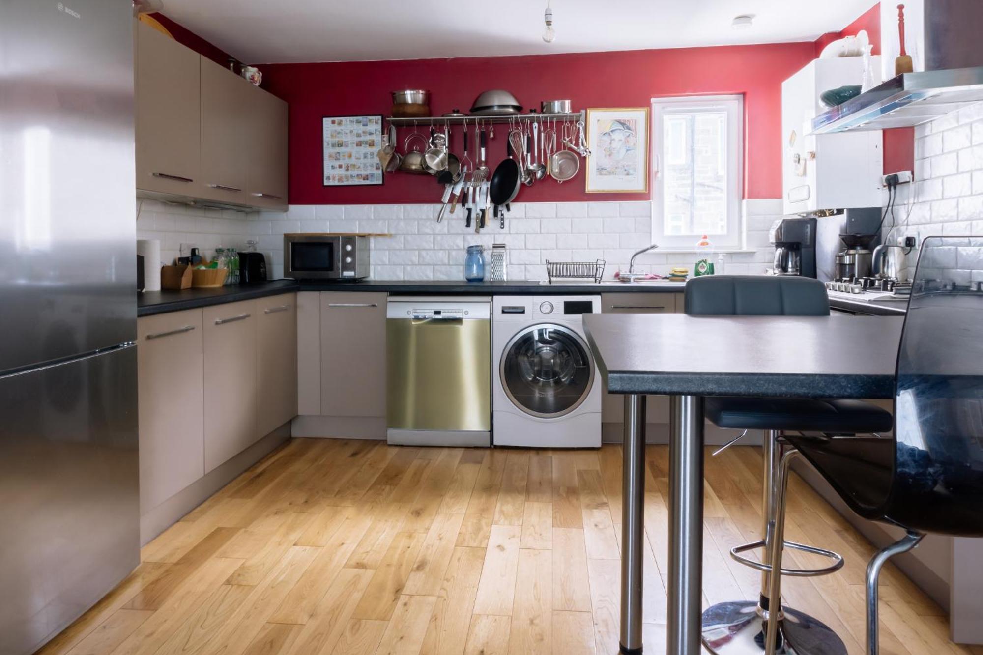 Stylish 3 Bedroom Apartment Near Hollyrood Park เอดินบะระ ภายนอก รูปภาพ